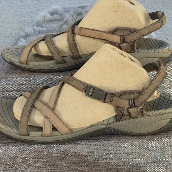 Merrell Shoes - Merrell woman’s size 20 sandal